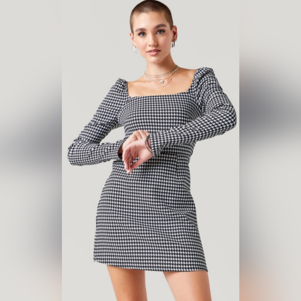 miami Black and White Houndstooth Long Sleeve Mini Dress